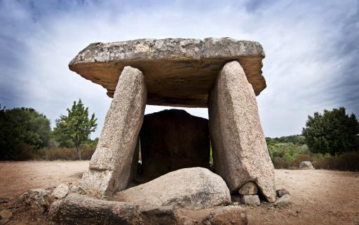 dolmen